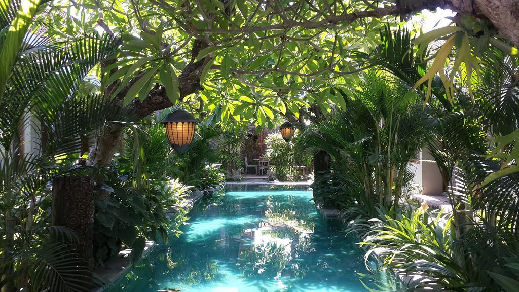 Hotel Uma Karan Kuta Lombok Exterior foto
