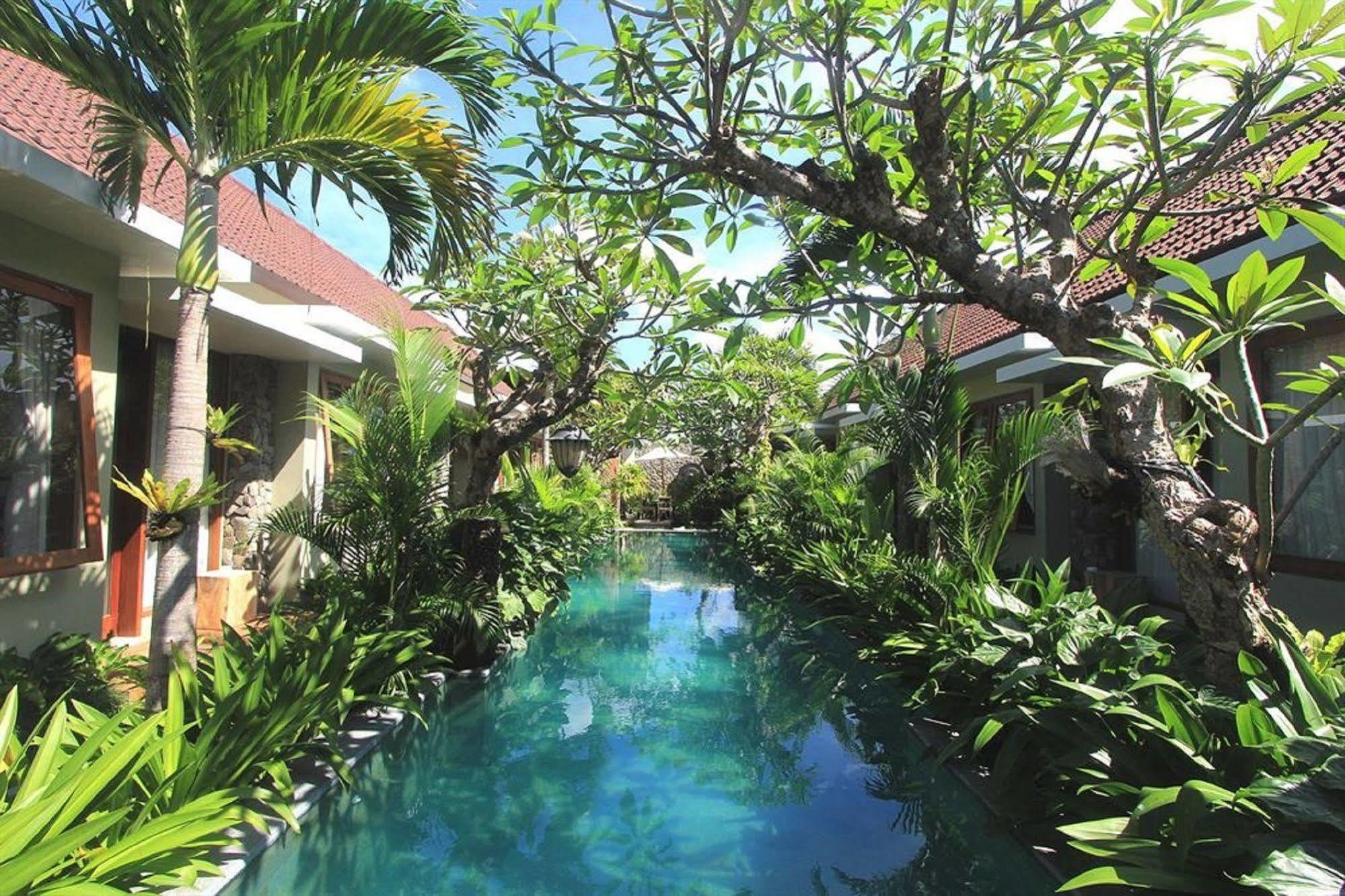 Hotel Uma Karan Kuta Lombok Exterior foto