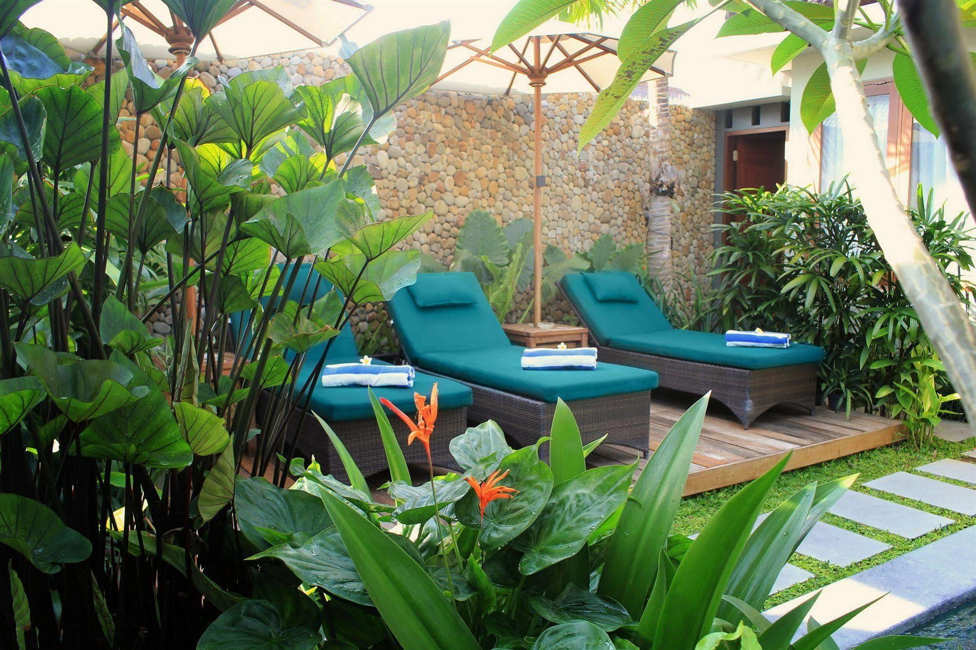 Hotel Uma Karan Kuta Lombok Exterior foto