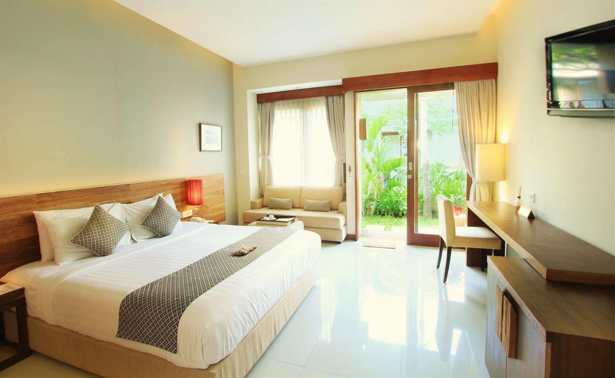 Hotel Uma Karan Kuta Lombok Exterior foto